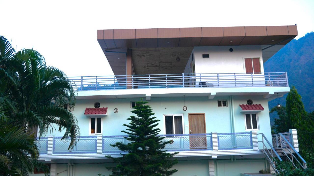 Flow House Risikés Kültér fotó
